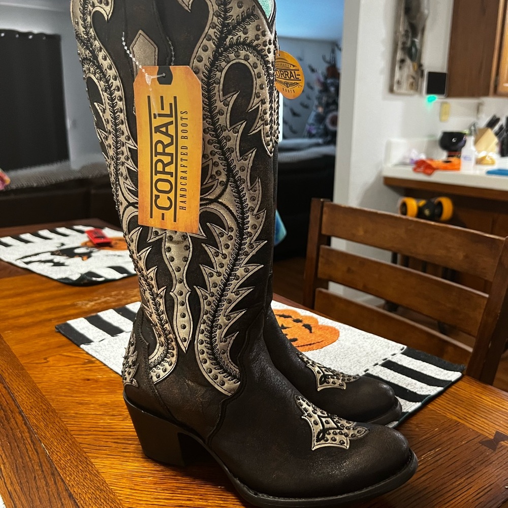 Corral 7 1/2 cowboy boots - Picture 2 of 6